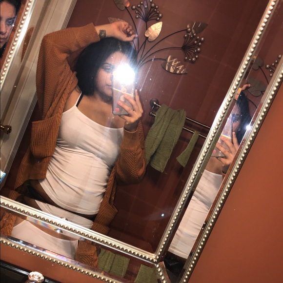 Meet your Posher, Yemi - Picture 1 of 1